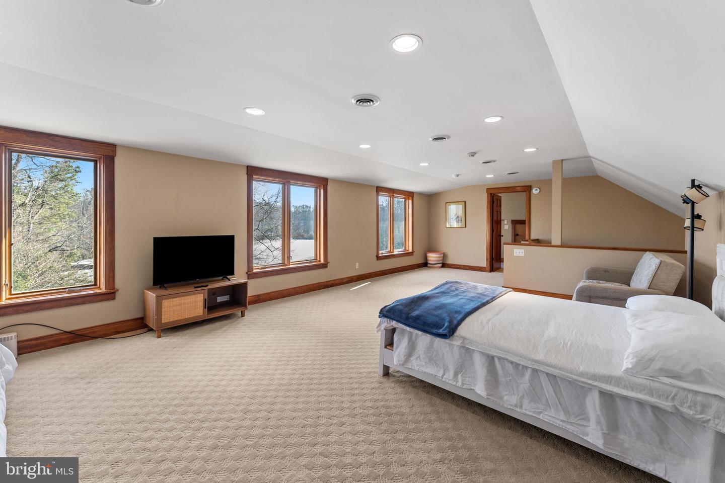 3535 MEADOW RD, SANDSTON, Virginia 23150, 5 Bedrooms Bedrooms, ,4 BathroomsBathrooms,Residential,For Sale,3535 MEADOW RD,VAHN2001160 MLS # VAHN2001160