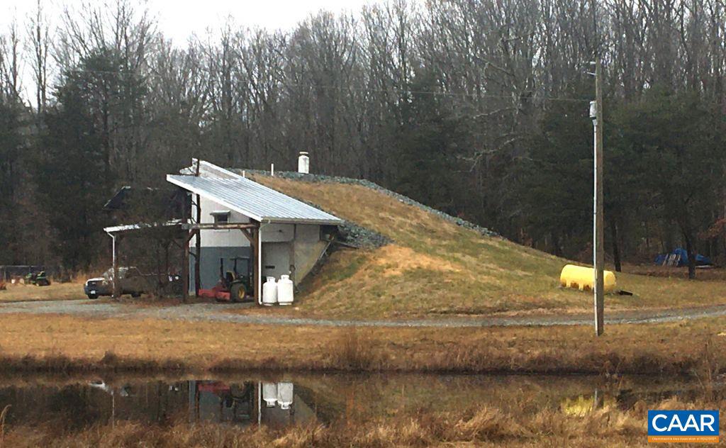 877 HOLLAND CREEK RD, LOUISA, Virginia 23093, 3 Bedrooms Bedrooms, ,3 BathroomsBathrooms,Residential,For Sale,877 HOLLAND CREEK RD,674091 MLS # 674091