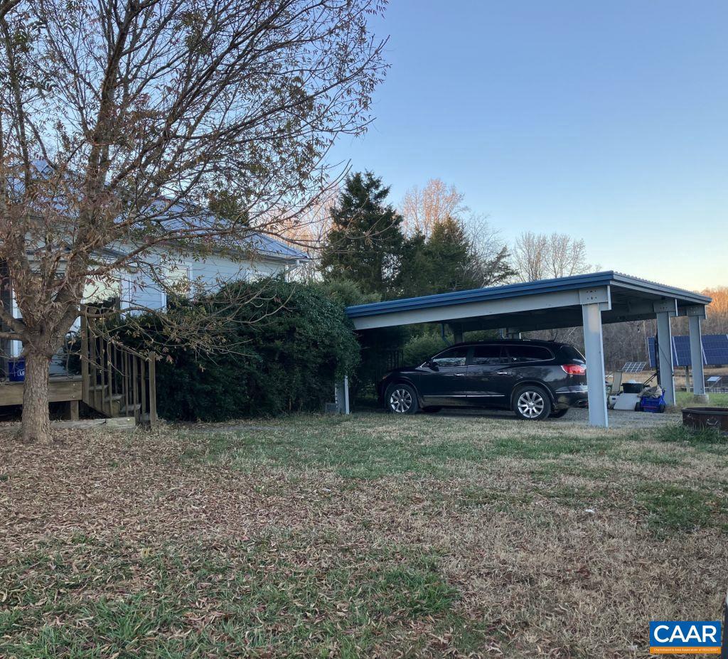 877 HOLLAND CREEK RD, LOUISA, Virginia 23093, 3 Bedrooms Bedrooms, ,3 BathroomsBathrooms,Residential,For Sale,877 HOLLAND CREEK RD,674091 MLS # 674091