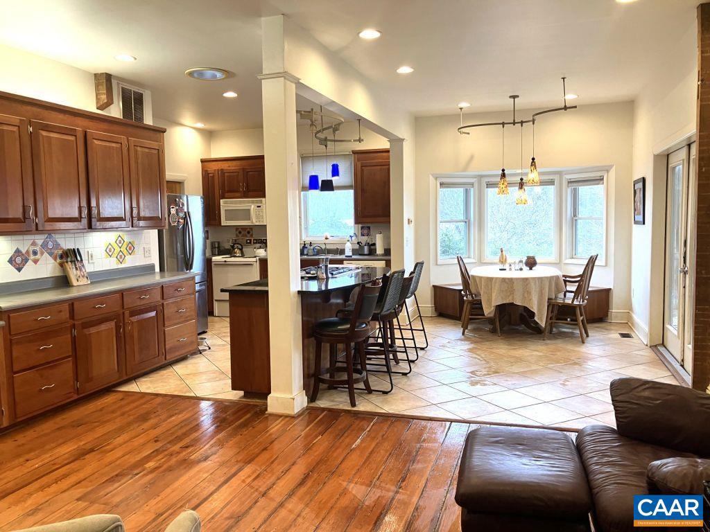 877 HOLLAND CREEK RD, LOUISA, Virginia 23093, 3 Bedrooms Bedrooms, ,3 BathroomsBathrooms,Residential,For Sale,877 HOLLAND CREEK RD,674091 MLS # 674091