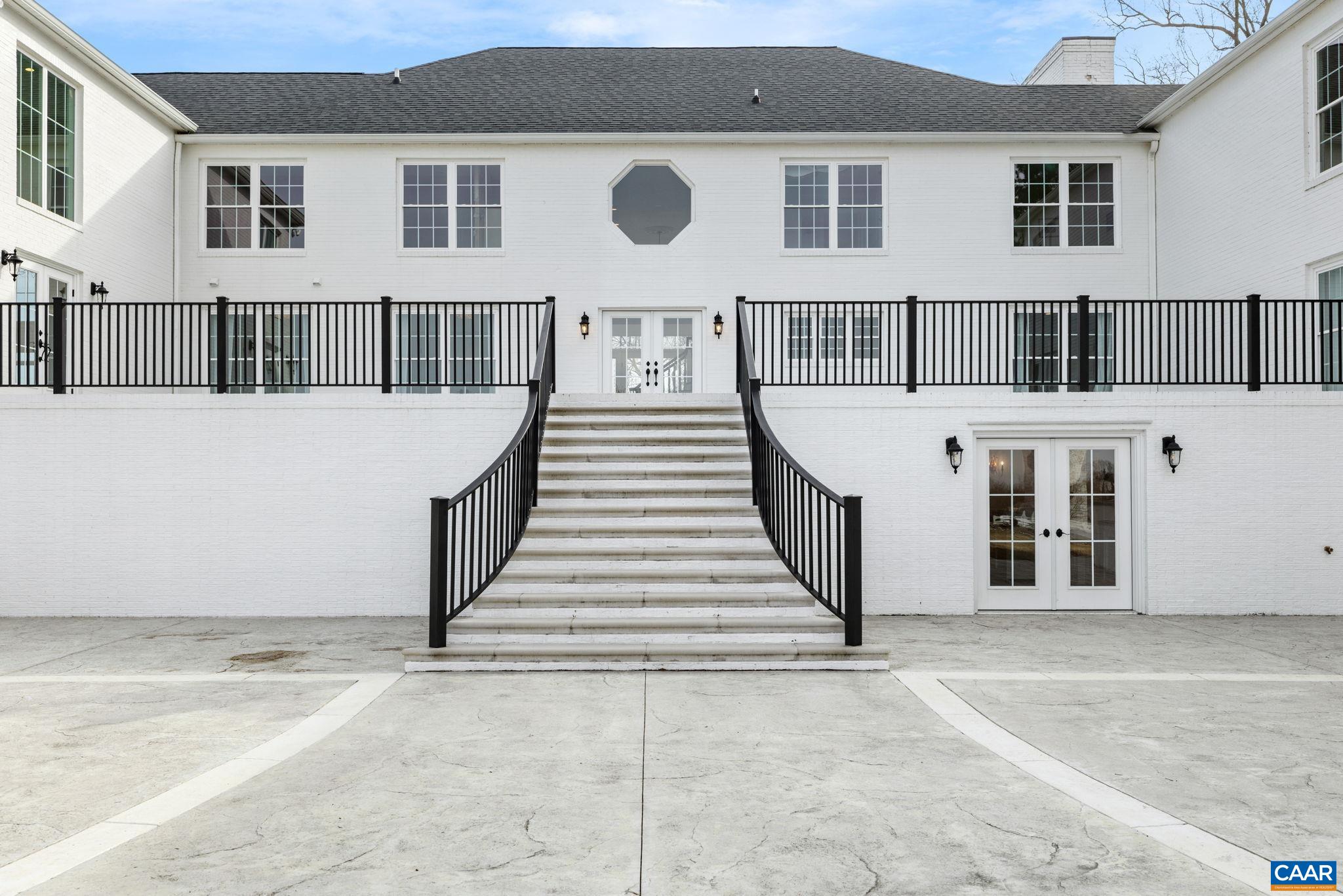 189 OLD BUCKINGHAM RD, CUMBERLAND, Virginia 23040, 5 Bedrooms Bedrooms, ,5 BathroomsBathrooms,Residential,14,189 OLD BUCKINGHAM RD,674166 MLS # 674166