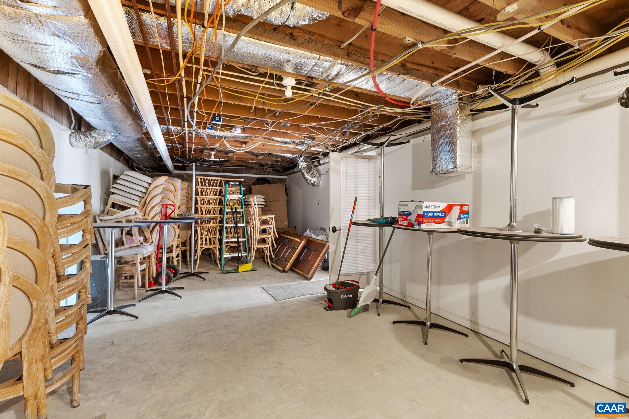 189 OLD BUCKINGHAM RD, CUMBERLAND, Virginia 23040, 5 Bedrooms Bedrooms, ,5 BathroomsBathrooms,Residential,14,189 OLD BUCKINGHAM RD,674166 MLS # 674166