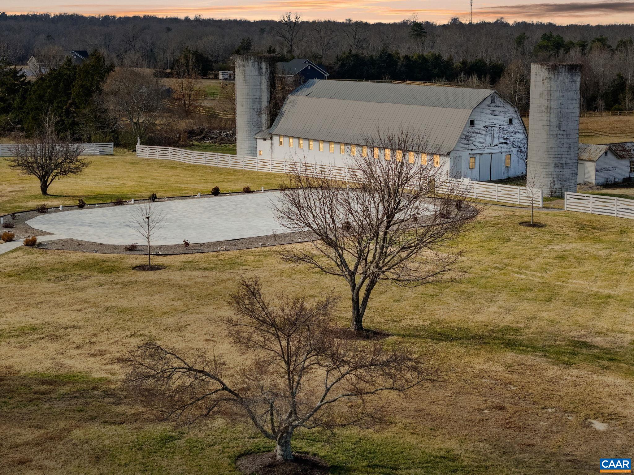 189 OLD BUCKINGHAM RD, CUMBERLAND, Virginia 23040, 5 Bedrooms Bedrooms, ,5 BathroomsBathrooms,Residential,14,189 OLD BUCKINGHAM RD,674166 MLS # 674166