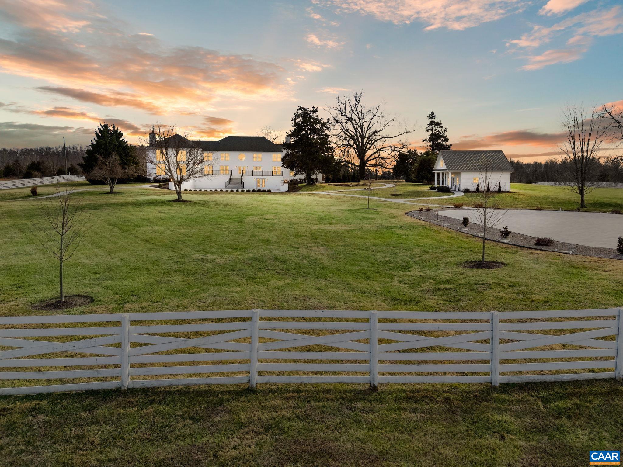 189 OLD BUCKINGHAM RD, CUMBERLAND, Virginia 23040, 5 Bedrooms Bedrooms, ,5 BathroomsBathrooms,Residential,14,189 OLD BUCKINGHAM RD,674166 MLS # 674166