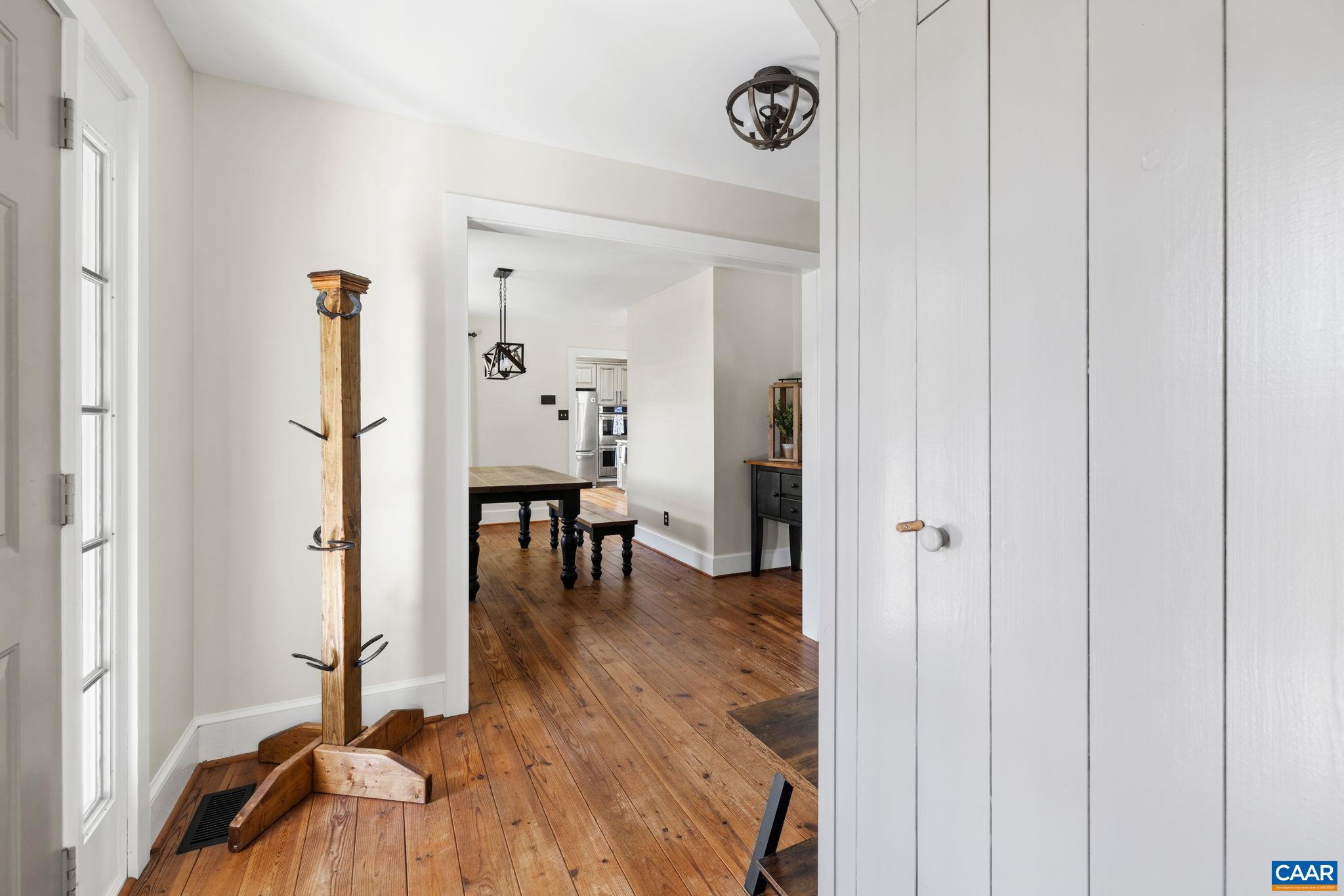 6256 OLD BUCKINGHAM RD, POWHATAN, Virginia 23139, 4 Bedrooms Bedrooms, ,2 BathroomsBathrooms,Residential,14,6256 OLD BUCKINGHAM RD,674215 MLS # 674215