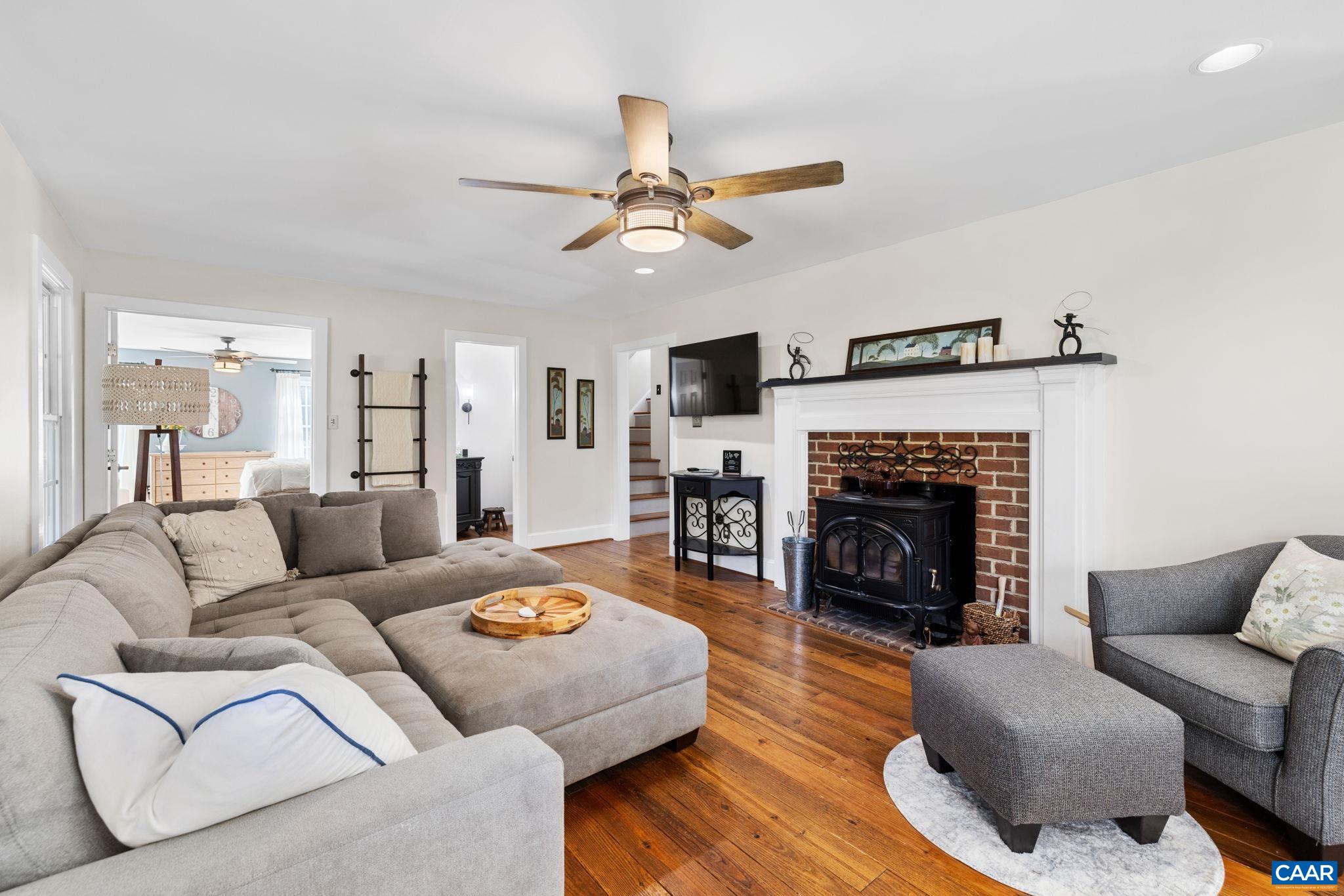 6256 OLD BUCKINGHAM RD, POWHATAN, Virginia 23139, 4 Bedrooms Bedrooms, ,2 BathroomsBathrooms,Residential,14,6256 OLD BUCKINGHAM RD,674215 MLS # 674215