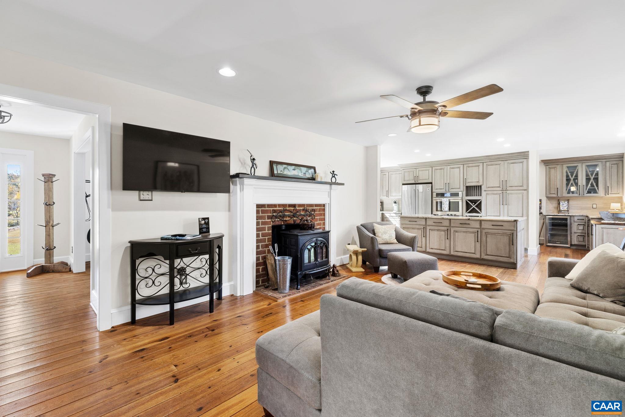 6256 OLD BUCKINGHAM RD, POWHATAN, Virginia 23139, 4 Bedrooms Bedrooms, ,2 BathroomsBathrooms,Residential,14,6256 OLD BUCKINGHAM RD,674215 MLS # 674215