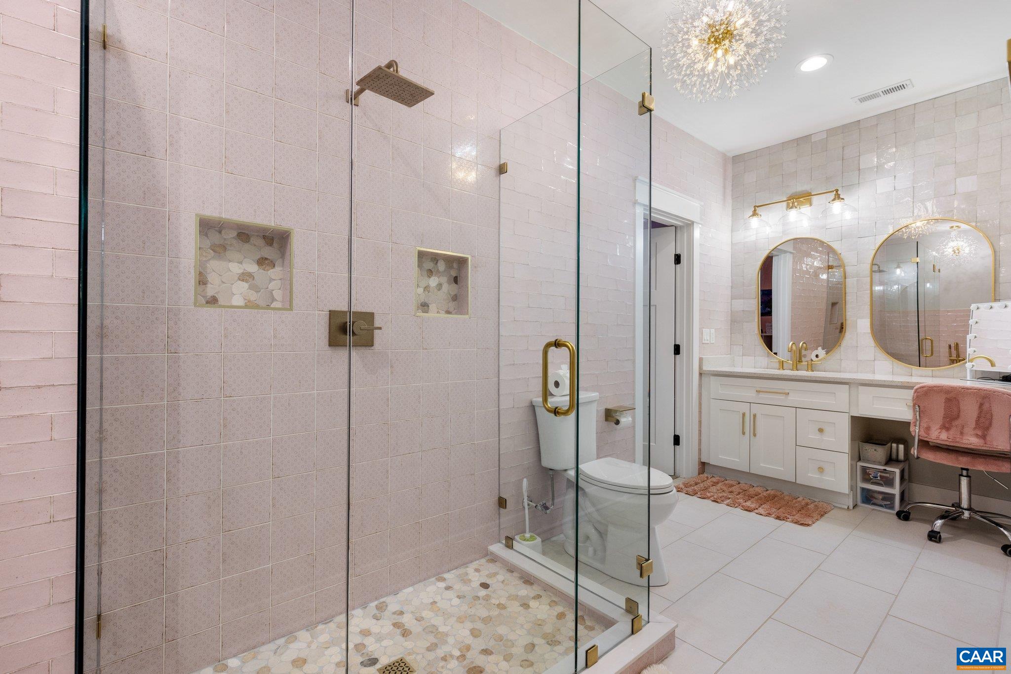 6256 OLD BUCKINGHAM RD, POWHATAN, Virginia 23139, 4 Bedrooms Bedrooms, ,2 BathroomsBathrooms,Residential,14,6256 OLD BUCKINGHAM RD,674215 MLS # 674215