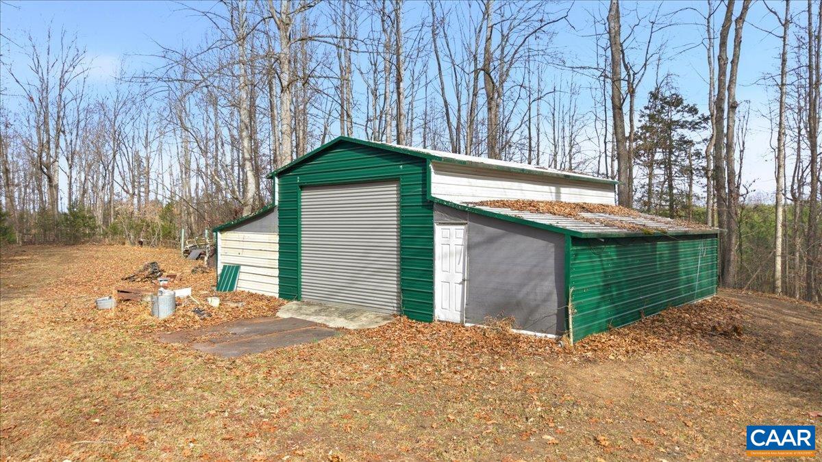 6256 OLD BUCKINGHAM RD, POWHATAN, Virginia 23139, 4 Bedrooms Bedrooms, ,2 BathroomsBathrooms,Residential,14,6256 OLD BUCKINGHAM RD,674215 MLS # 674215