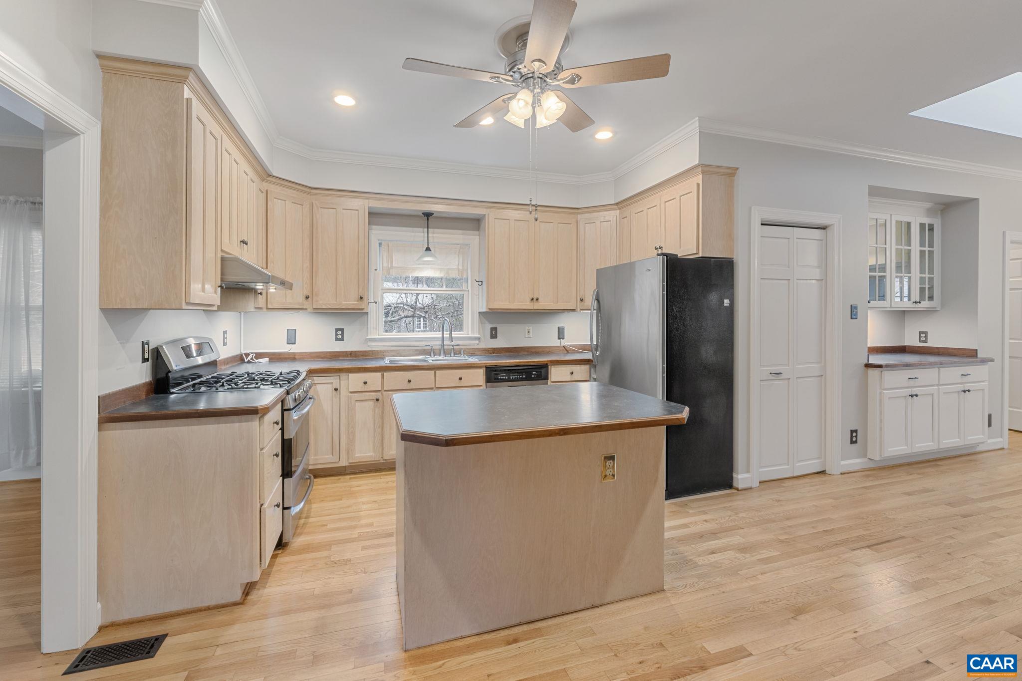 12048 LOUISA RD, GORDONSVILLE, Virginia 22942, 4 Bedrooms Bedrooms, ,4 BathroomsBathrooms,Residential,14,12048 LOUISA RD,674232 MLS # 674232