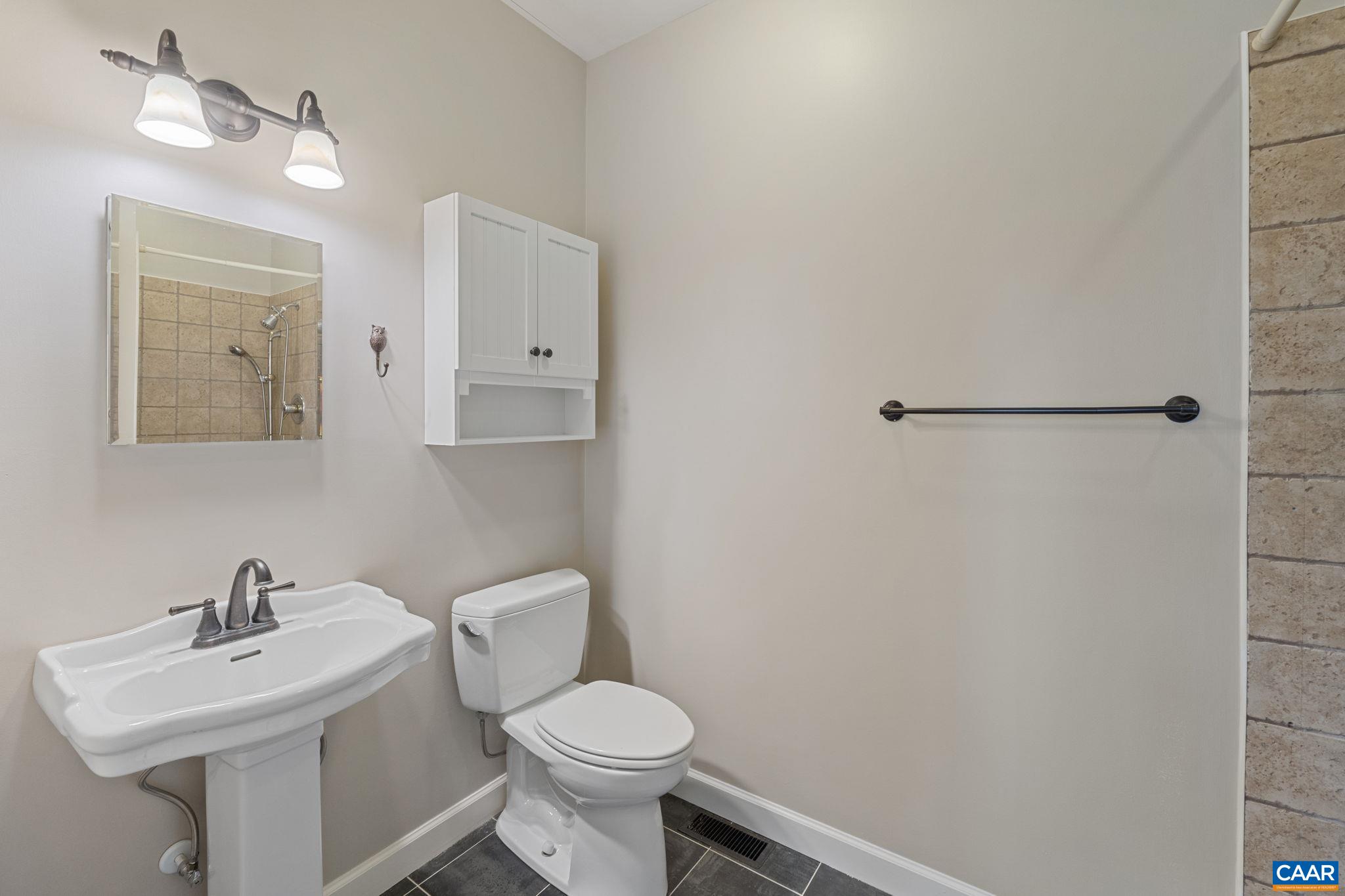 12048 LOUISA RD, GORDONSVILLE, Virginia 22942, 4 Bedrooms Bedrooms, ,4 BathroomsBathrooms,Residential,14,12048 LOUISA RD,674232 MLS # 674232