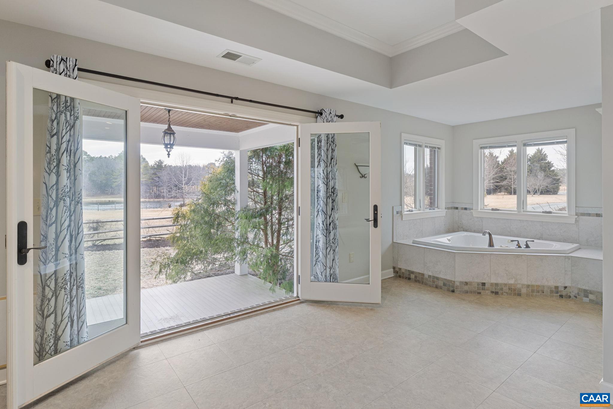 12048 LOUISA RD, GORDONSVILLE, Virginia 22942, 4 Bedrooms Bedrooms, ,4 BathroomsBathrooms,Residential,14,12048 LOUISA RD,674232 MLS # 674232