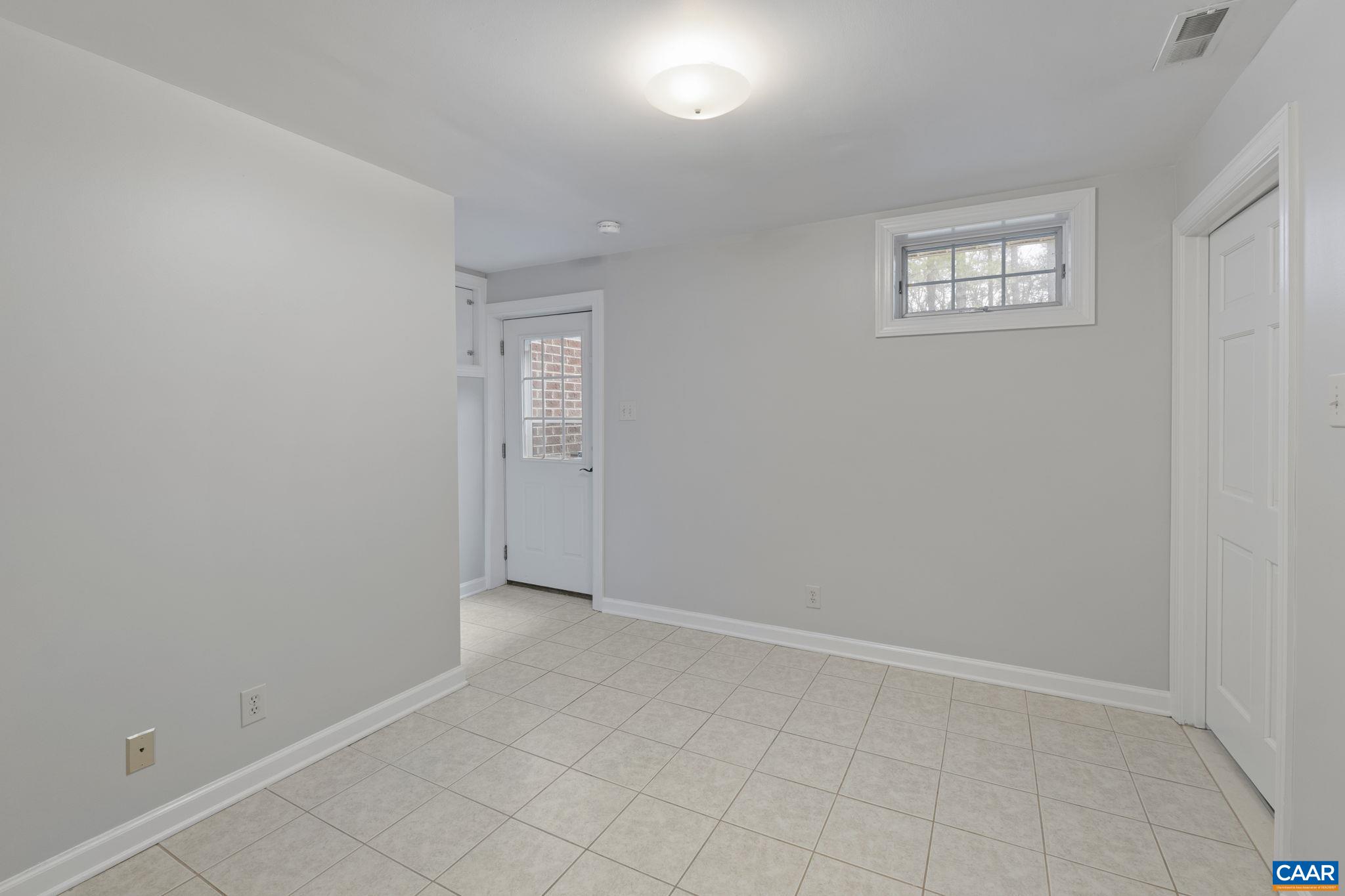 12048 LOUISA RD, GORDONSVILLE, Virginia 22942, 4 Bedrooms Bedrooms, ,4 BathroomsBathrooms,Residential,14,12048 LOUISA RD,674232 MLS # 674232