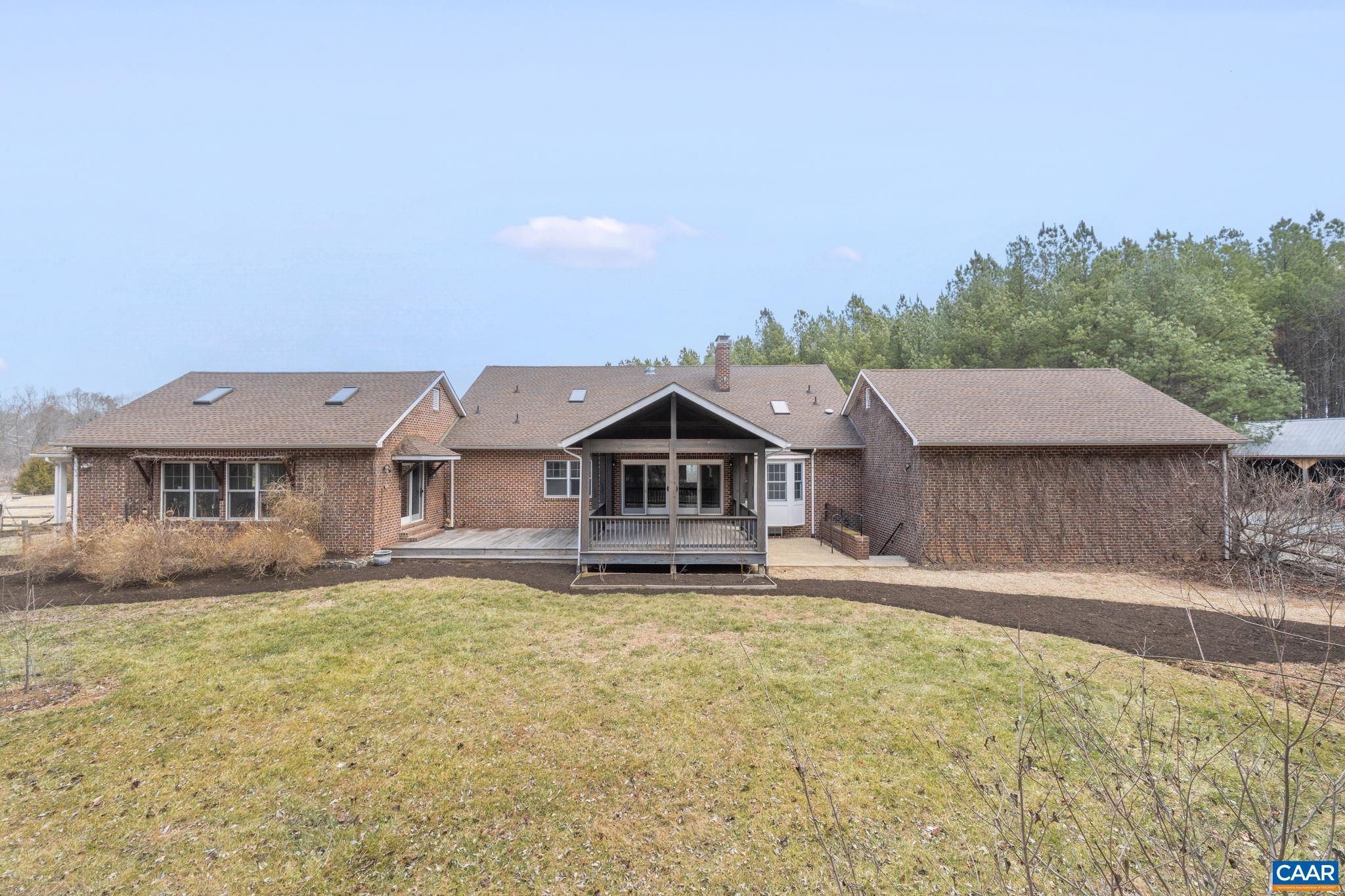 12048 LOUISA RD, GORDONSVILLE, Virginia 22942, 4 Bedrooms Bedrooms, ,4 BathroomsBathrooms,Residential,14,12048 LOUISA RD,674232 MLS # 674232