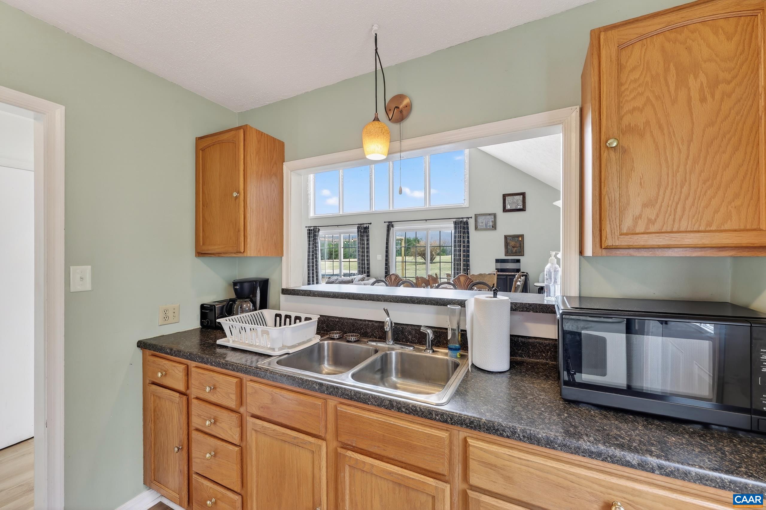 443 MEADOW VIEW LN, FORT VALLEY, Virginia 22652, 126 Bedrooms Bedrooms, ,11 BathroomsBathrooms,Residential,14,443 MEADOW VIEW LN,674290 MLS # 674290