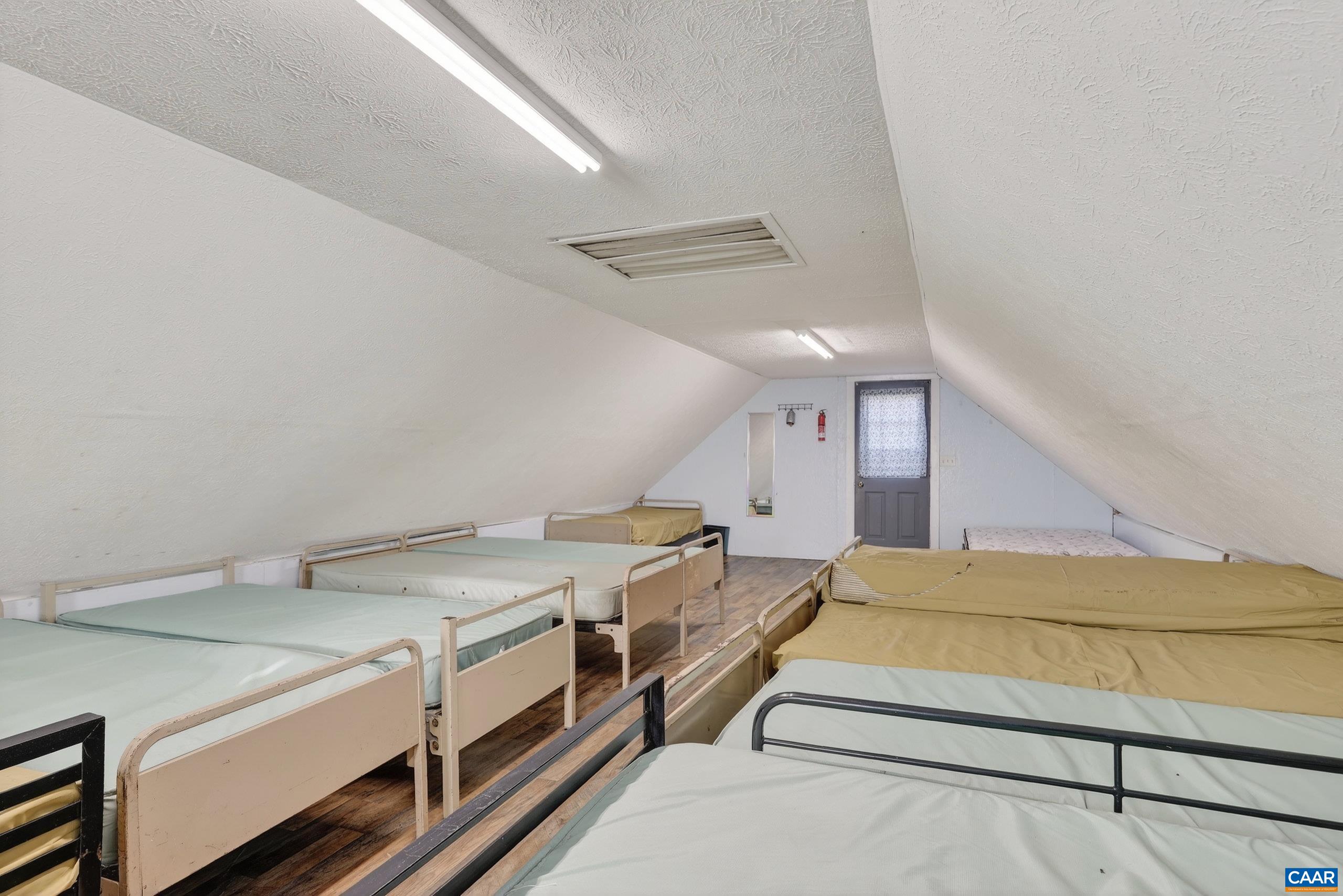 443 MEADOW VIEW LN, FORT VALLEY, Virginia 22652, 126 Bedrooms Bedrooms, ,11 BathroomsBathrooms,Residential,14,443 MEADOW VIEW LN,674290 MLS # 674290