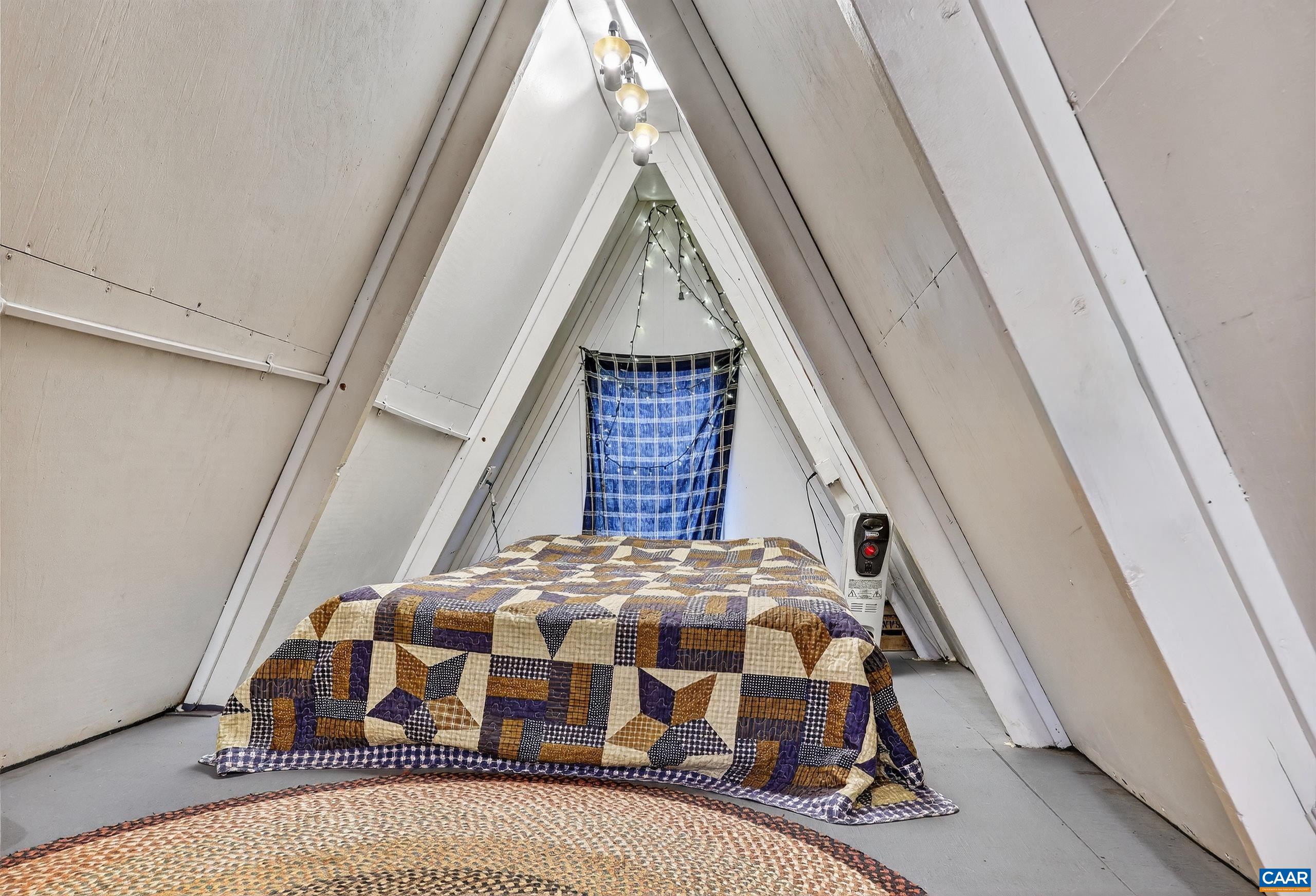 443 MEADOW VIEW LN, FORT VALLEY, Virginia 22652, 126 Bedrooms Bedrooms, ,11 BathroomsBathrooms,Residential,14,443 MEADOW VIEW LN,674290 MLS # 674290