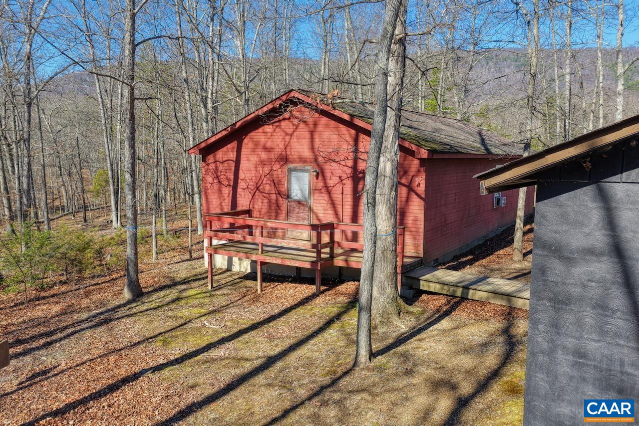 443 MEADOW VIEW LN, FORT VALLEY, Virginia 22652, 126 Bedrooms Bedrooms, ,11 BathroomsBathrooms,Residential,14,443 MEADOW VIEW LN,674290 MLS # 674290