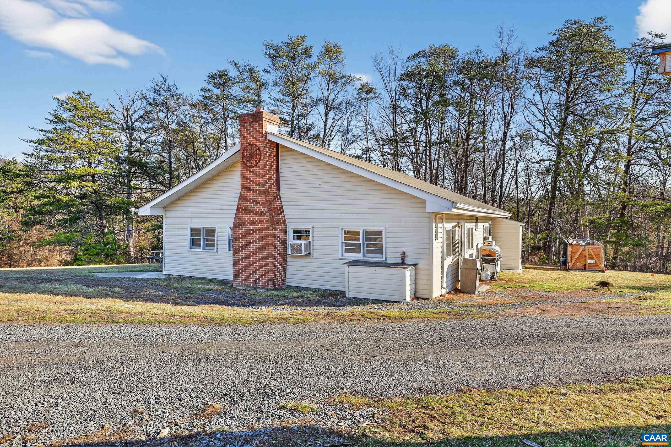 443 MEADOW VIEW LN, FORT VALLEY, Virginia 22652, 126 Bedrooms Bedrooms, ,11 BathroomsBathrooms,Residential,14,443 MEADOW VIEW LN,674290 MLS # 674290