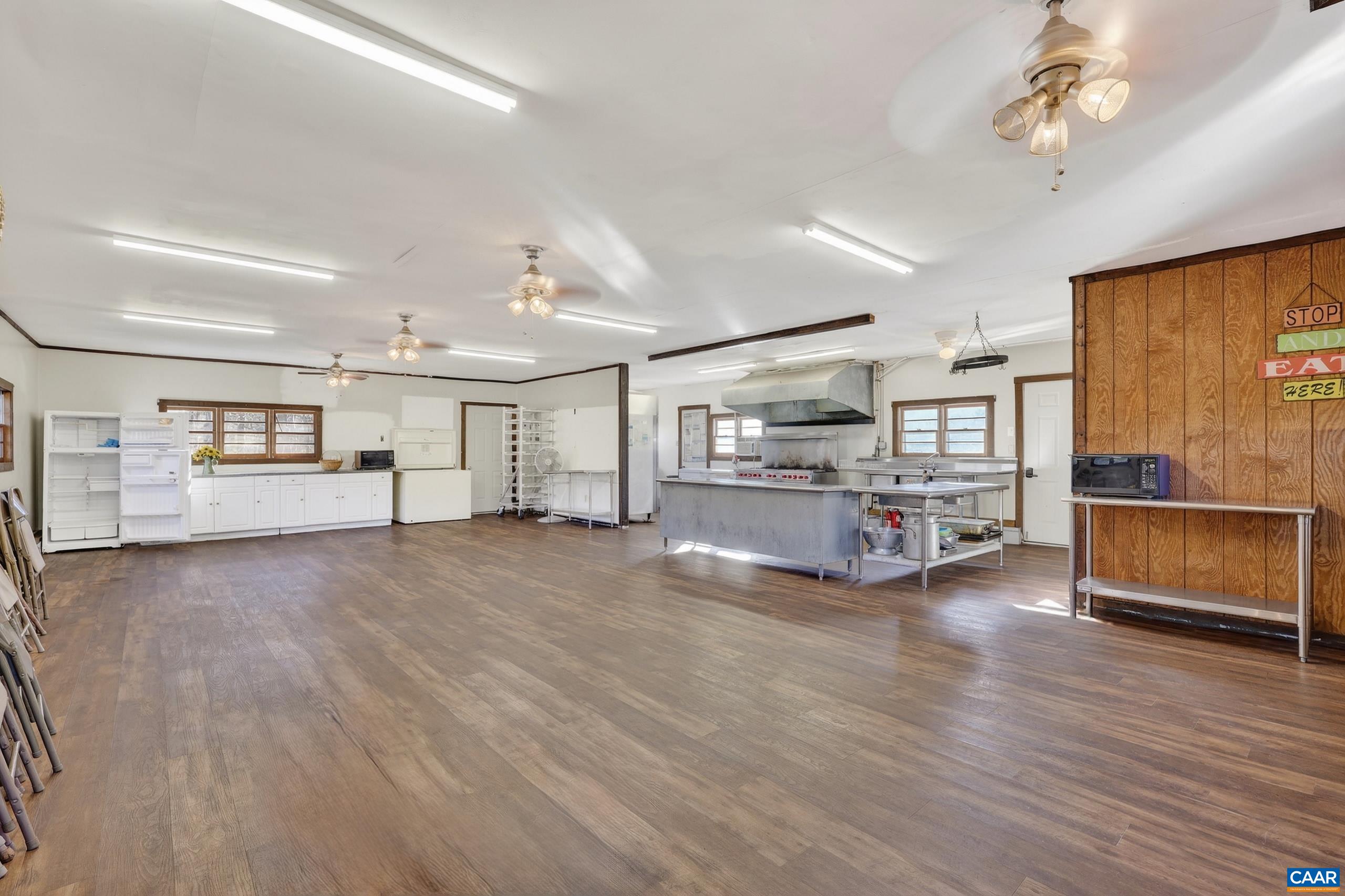 443 MEADOW VIEW LN, FORT VALLEY, Virginia 22652, 126 Bedrooms Bedrooms, ,11 BathroomsBathrooms,Residential,14,443 MEADOW VIEW LN,674290 MLS # 674290