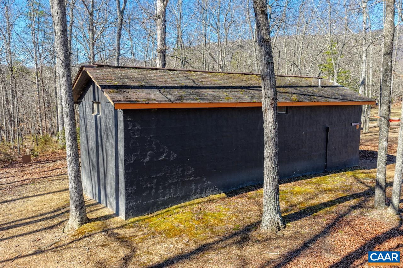 443 MEADOW VIEW LN, FORT VALLEY, Virginia 22652, 126 Bedrooms Bedrooms, ,11 BathroomsBathrooms,Residential,14,443 MEADOW VIEW LN,674290 MLS # 674290