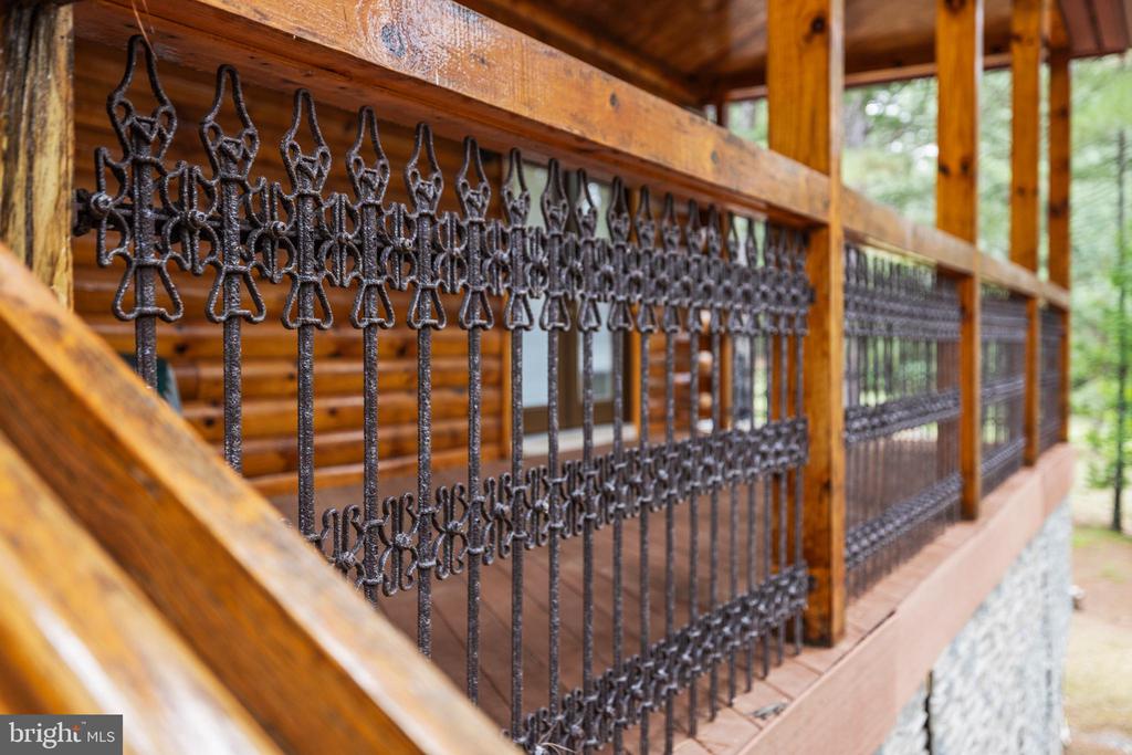 362 DELL PERKINS RD, LOUISA, Virginia 23093, 5 Bedrooms Bedrooms, ,3 BathroomsBathrooms,Residential,14,362 DELL PERKINS RD,VALA2009324 MLS # VALA2009324