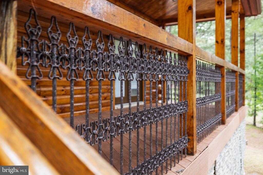 362 DELL PERKINS RD, LOUISA, Virginia 23093, 5 Bedrooms Bedrooms, ,3 BathroomsBathrooms,Residential,14,362 DELL PERKINS RD,VALA2009324 MLS # VALA2009324