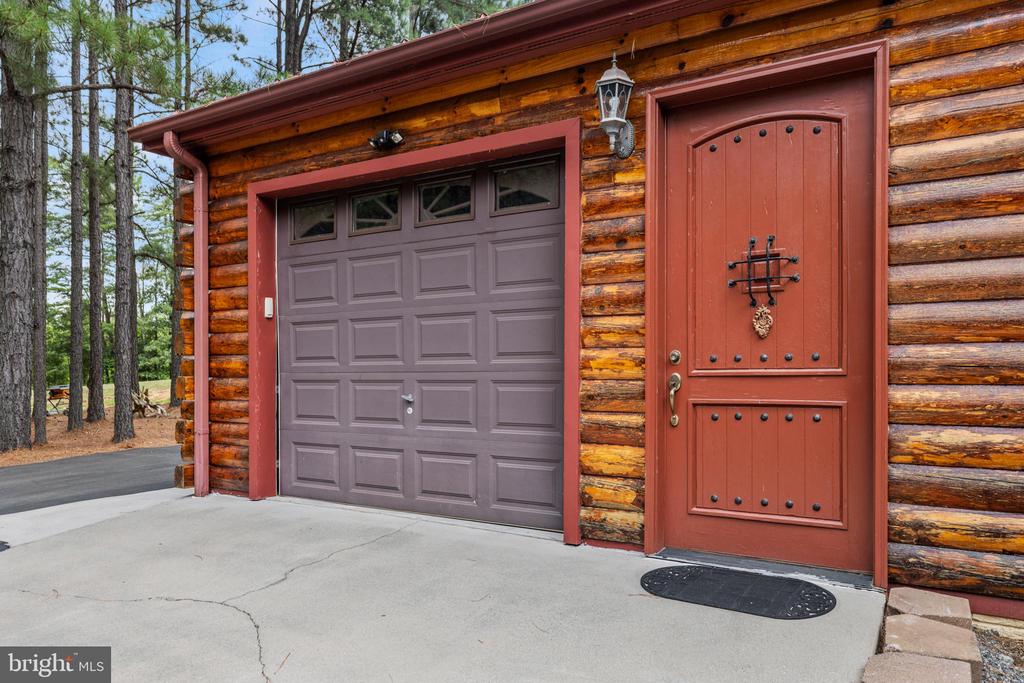 362 DELL PERKINS RD, LOUISA, Virginia 23093, 5 Bedrooms Bedrooms, ,3 BathroomsBathrooms,Residential,14,362 DELL PERKINS RD,VALA2009324 MLS # VALA2009324