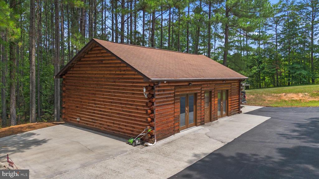 362 DELL PERKINS RD, LOUISA, Virginia 23093, 5 Bedrooms Bedrooms, ,3 BathroomsBathrooms,Residential,14,362 DELL PERKINS RD,VALA2009324 MLS # VALA2009324