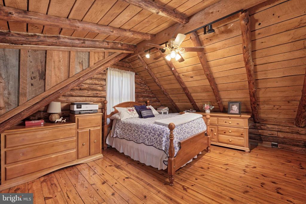 4392 CARRINGTON RD, MARKHAM, Virginia, 4 Bedrooms Bedrooms, ,4 BathroomsBathrooms,Residential,14,4392 CARRINGTON RD,VAFQ2020754 MLS # VAFQ2020754