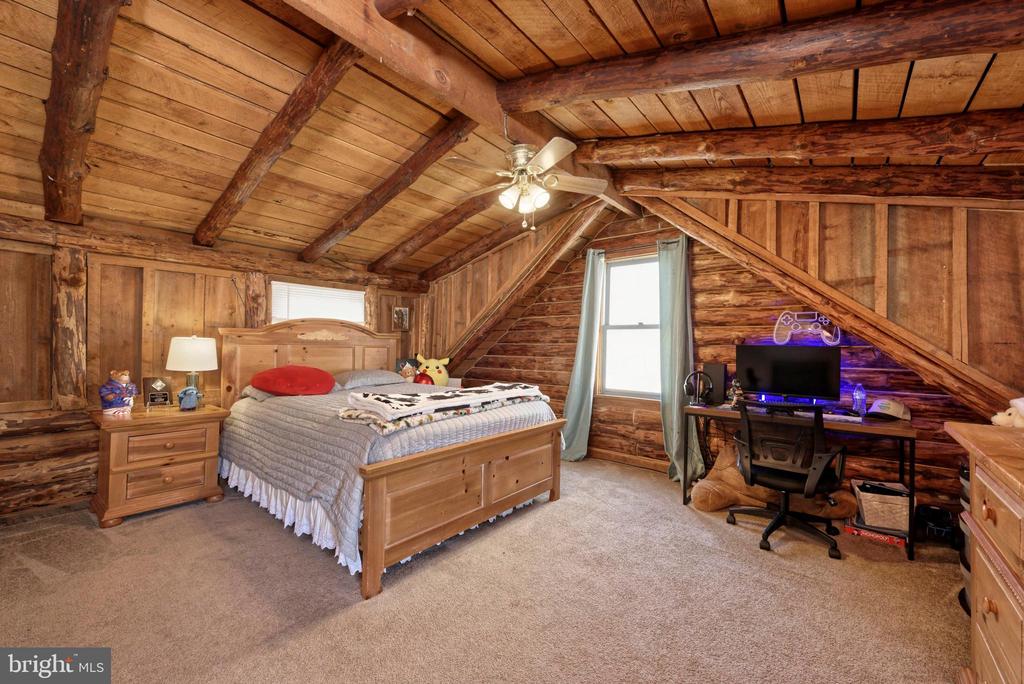 4392 CARRINGTON RD, MARKHAM, Virginia, 4 Bedrooms Bedrooms, ,4 BathroomsBathrooms,Residential,14,4392 CARRINGTON RD,VAFQ2020754 MLS # VAFQ2020754