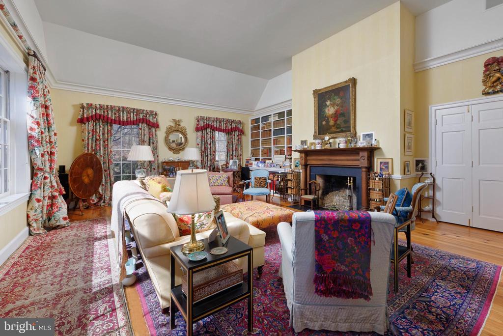 4392 CARRINGTON RD, MARKHAM, Virginia, 4 Bedrooms Bedrooms, ,4 BathroomsBathrooms,Residential,14,4392 CARRINGTON RD,VAFQ2020754 MLS # VAFQ2020754