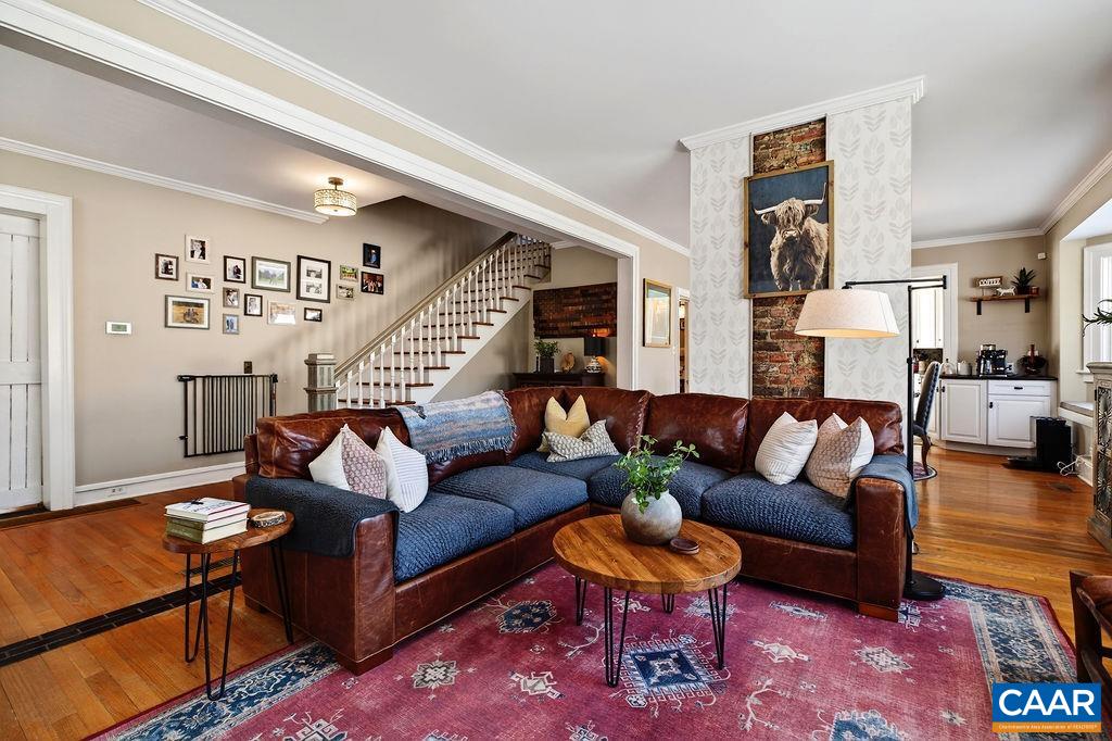 142 MT IDA LN, STAUNTON, Virginia 24401, 5 Bedrooms Bedrooms, ,3 BathroomsBathrooms,Residential,14,142 MT IDA LN,674243 MLS # 674243