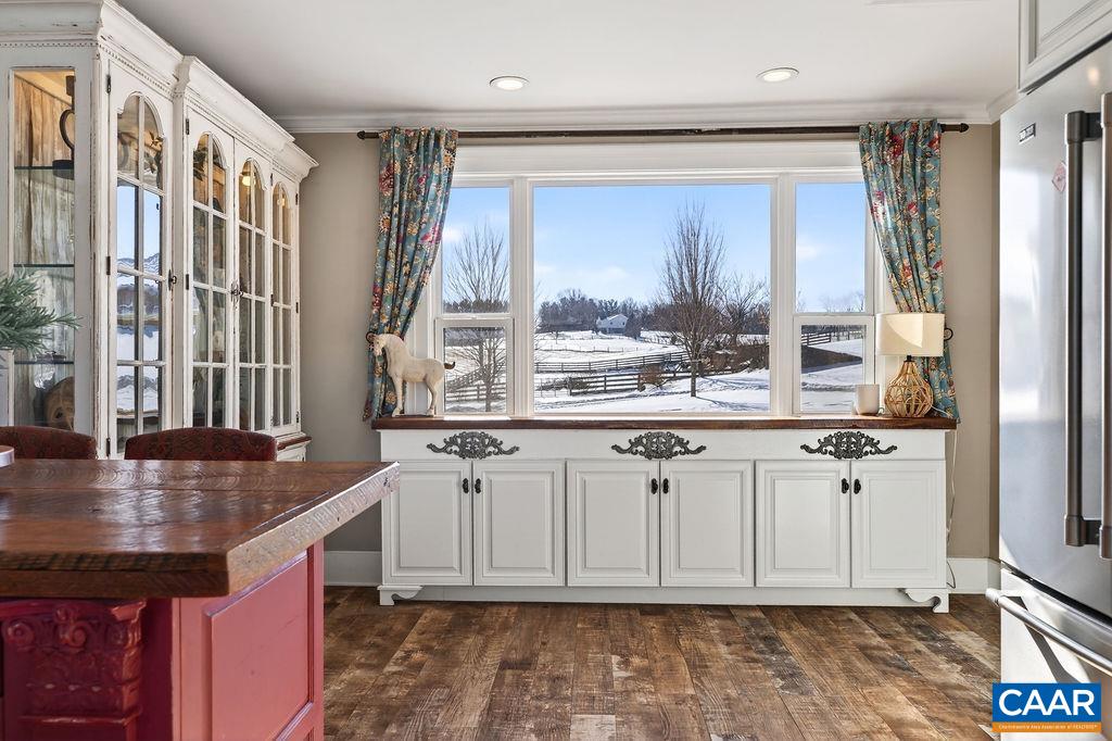 142 MT IDA LN, STAUNTON, Virginia 24401, 5 Bedrooms Bedrooms, ,3 BathroomsBathrooms,Residential,14,142 MT IDA LN,674243 MLS # 674243