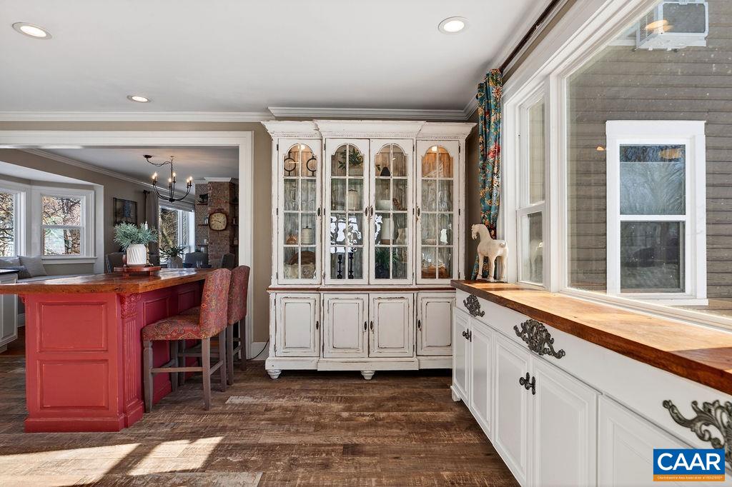 142 MT IDA LN, STAUNTON, Virginia 24401, 5 Bedrooms Bedrooms, ,3 BathroomsBathrooms,Residential,14,142 MT IDA LN,674243 MLS # 674243