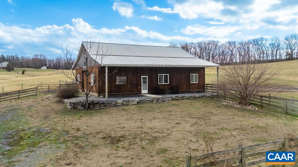 142 MT IDA LN, STAUNTON, Virginia 24401, 5 Bedrooms Bedrooms, ,3 BathroomsBathrooms,Residential,14,142 MT IDA LN,674243 MLS # 674243