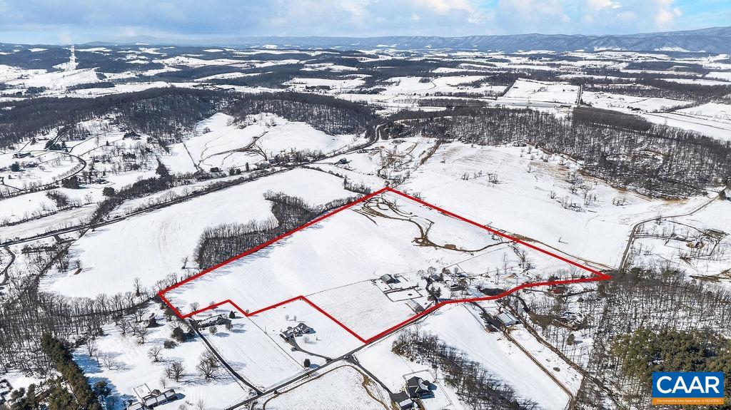 142 MT IDA LN, STAUNTON, Virginia 24401, 5 Bedrooms Bedrooms, ,3 BathroomsBathrooms,Residential,14,142 MT IDA LN,674243 MLS # 674243