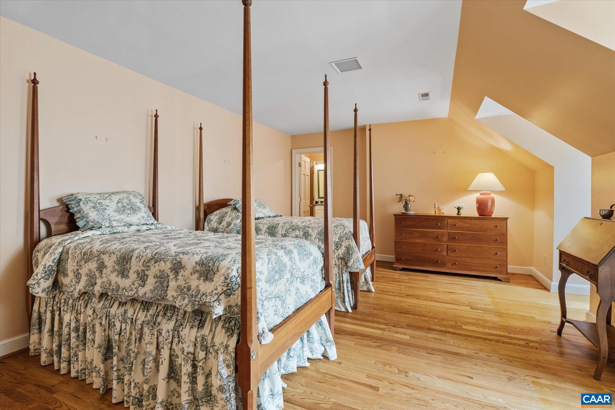 5190 SUGAR RIDGE RD, CROZET, Virginia 22932, 5 Bedrooms Bedrooms, ,4 BathroomsBathrooms,Residential,14,5190 SUGAR RIDGE RD,674329 MLS # 674329 5190 SUGAR RIDGE RD, CROZET, Virginia 22932, 5 Bedrooms Bedrooms, ,4 BathroomsBathrooms,Residential,14,5190 SUGAR RIDGE RD,674329 MLS # 674329