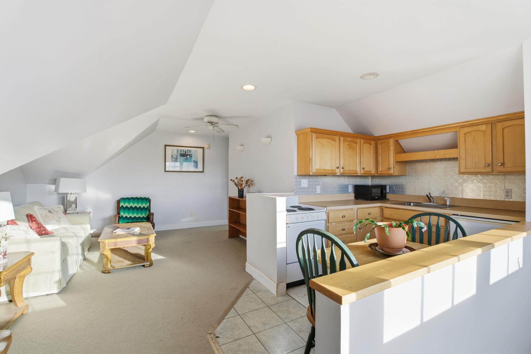 436 CHIMNEY ROCK RD, EARLYSVILLE, Virginia 22936, 4 Bedrooms Bedrooms, ,3 BathroomsBathrooms,Residential,14,436 CHIMNEY ROCK RD,674550 MLS # 674550