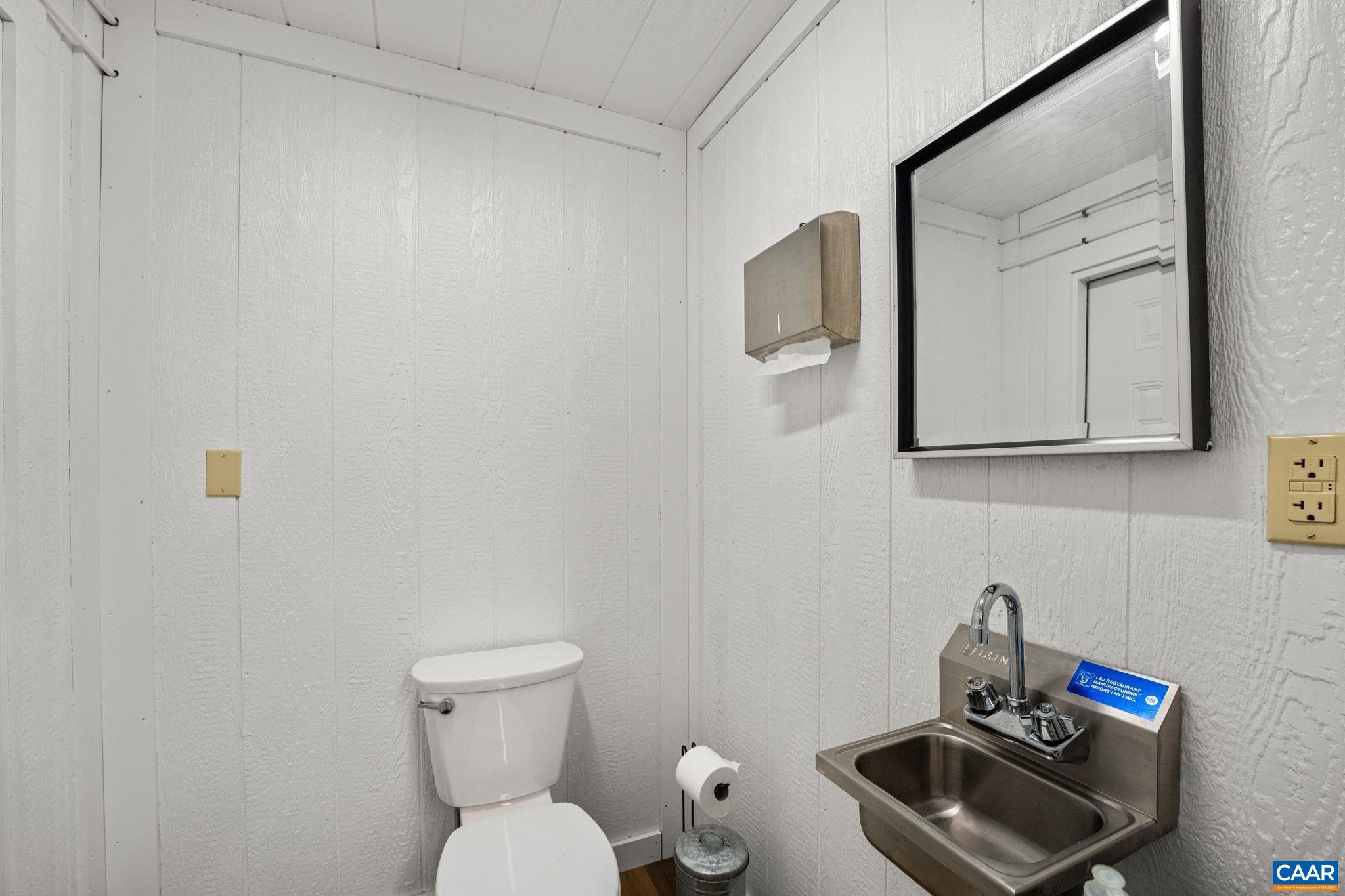 12145 S CONSTITUTION RTE, SCOTTSVILLE, Virginia 24590, ,Farm,14,12145 S CONSTITUTION RTE,674584 MLS # 674584 12145 S CONSTITUTION RTE, SCOTTSVILLE, Virginia 24590, ,Farm,14,12145 S CONSTITUTION RTE,674584 MLS # 674584