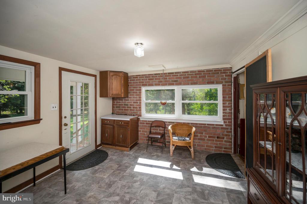 31934 INDIANTOWN RD, LOCUST GROVE, Virginia 22508, 3 Bedrooms Bedrooms, ,2 BathroomsBathrooms,Residential,14,31934 INDIANTOWN RD,VAOR2013506 MLS # VAOR2013506