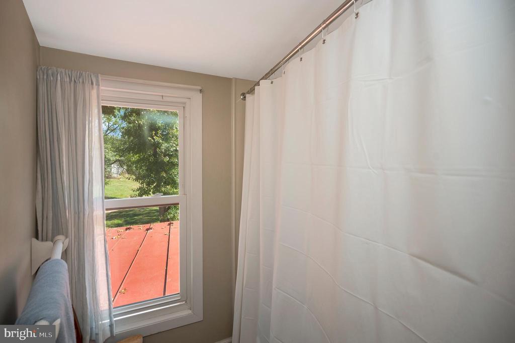 31934 INDIANTOWN RD, LOCUST GROVE, Virginia 22508, 3 Bedrooms Bedrooms, ,2 BathroomsBathrooms,Residential,14,31934 INDIANTOWN RD,VAOR2013506 MLS # VAOR2013506