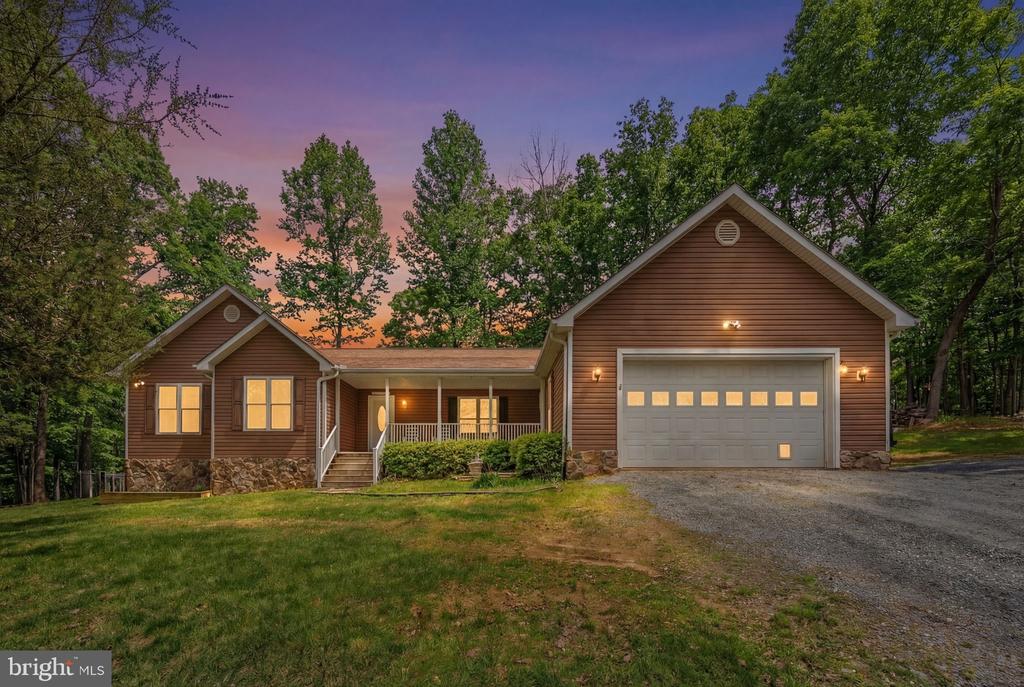 584 S POES RD, AMISSVILLE, Virginia 20106, 3 Bedrooms Bedrooms, ,2 BathroomsBathrooms,Residential,14,584 S POES RD,VARP2002534 MLS # VARP2002534