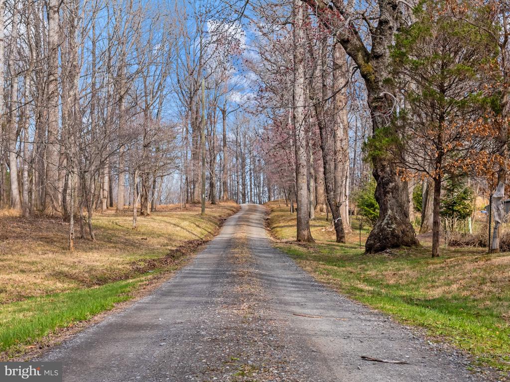 584 S POES RD, AMISSVILLE, Virginia 20106, 3 Bedrooms Bedrooms, ,2 BathroomsBathrooms,Residential,14,584 S POES RD,VARP2002534 MLS # VARP2002534
