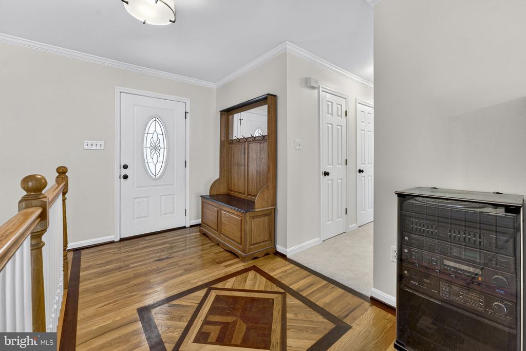 584 S POES RD, AMISSVILLE, Virginia 20106, 3 Bedrooms Bedrooms, ,2 BathroomsBathrooms,Residential,14,584 S POES RD,VARP2002534 MLS # VARP2002534