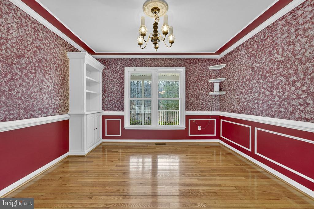 584 S POES RD, AMISSVILLE, Virginia 20106, 3 Bedrooms Bedrooms, ,2 BathroomsBathrooms,Residential,14,584 S POES RD,VARP2002534 MLS # VARP2002534