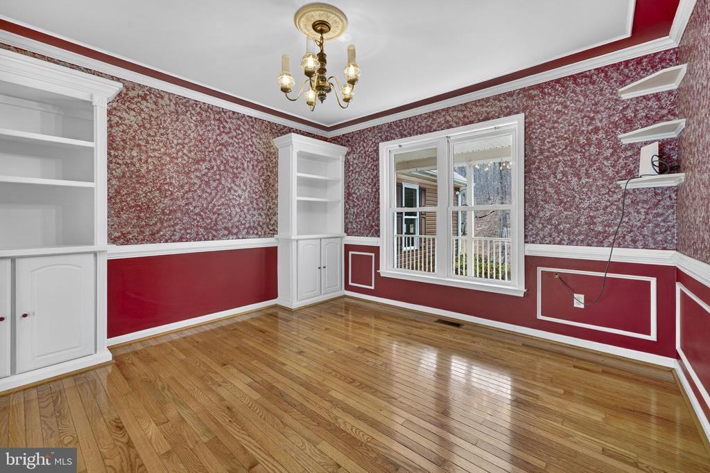 584 S POES RD, AMISSVILLE, Virginia 20106, 3 Bedrooms Bedrooms, ,2 BathroomsBathrooms,Residential,14,584 S POES RD,VARP2002534 MLS # VARP2002534