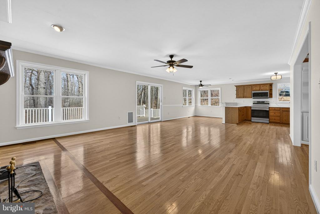 584 S POES RD, AMISSVILLE, Virginia 20106, 3 Bedrooms Bedrooms, ,2 BathroomsBathrooms,Residential,14,584 S POES RD,VARP2002534 MLS # VARP2002534