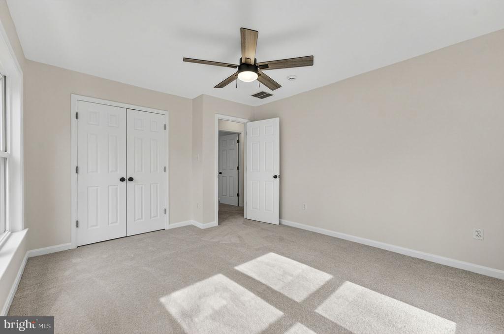 584 S POES RD, AMISSVILLE, Virginia 20106, 3 Bedrooms Bedrooms, ,2 BathroomsBathrooms,Residential,14,584 S POES RD,VARP2002534 MLS # VARP2002534