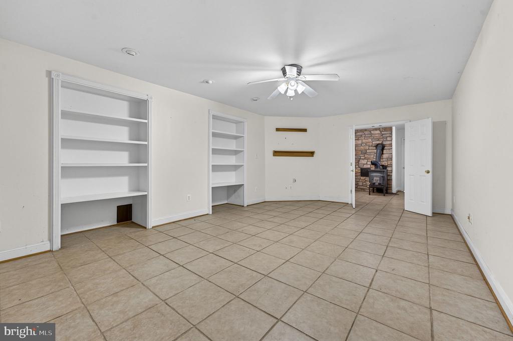 584 S POES RD, AMISSVILLE, Virginia 20106, 3 Bedrooms Bedrooms, ,2 BathroomsBathrooms,Residential,14,584 S POES RD,VARP2002534 MLS # VARP2002534